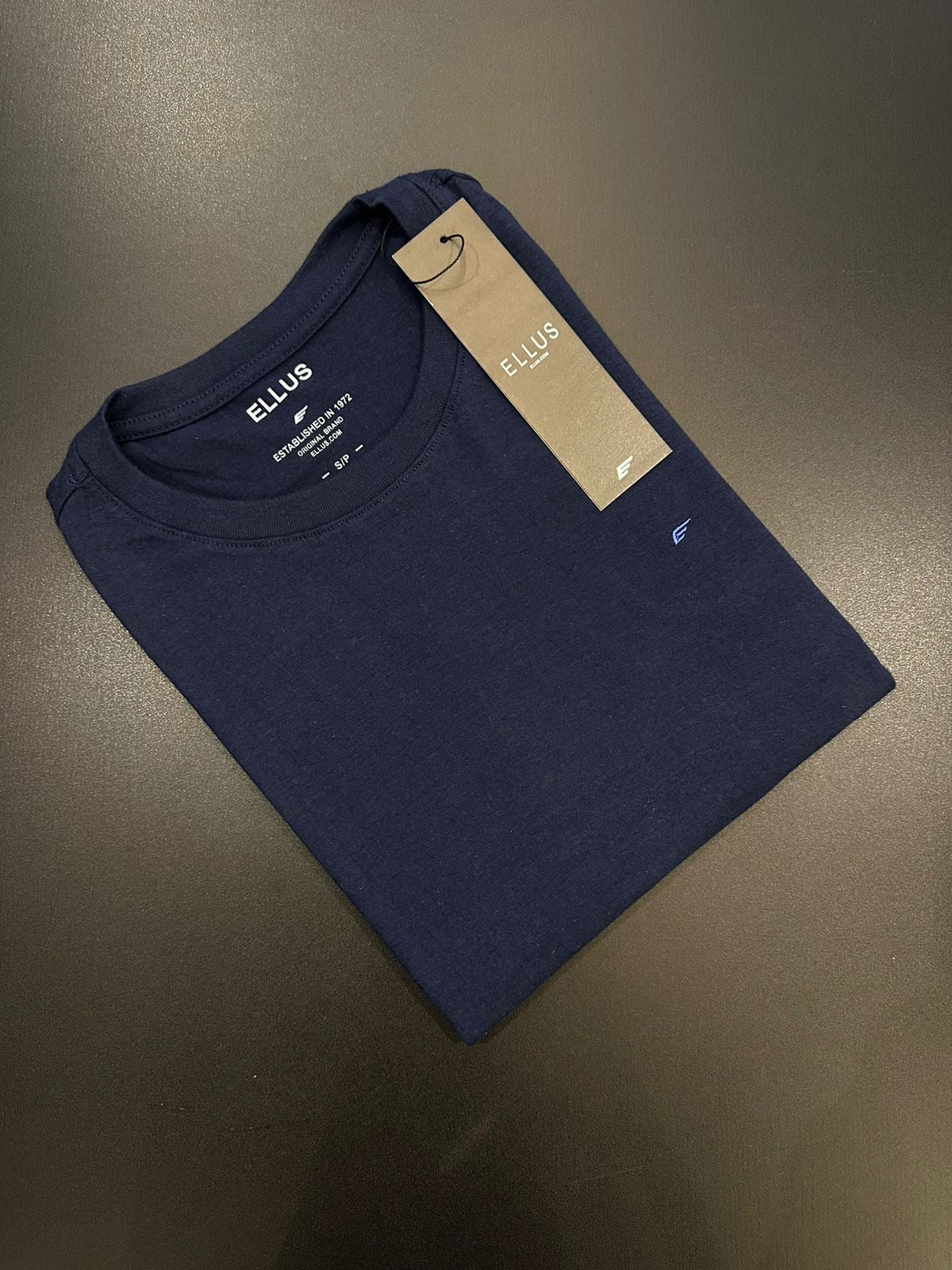 CAMISETA ELLUS LOGO PEITO - AZUL MARINHO